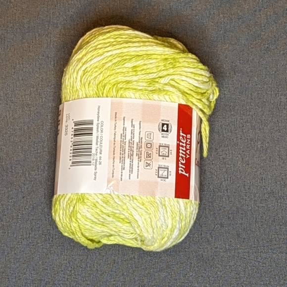 4 piece Yarn Bundle - Picture 5 of 9